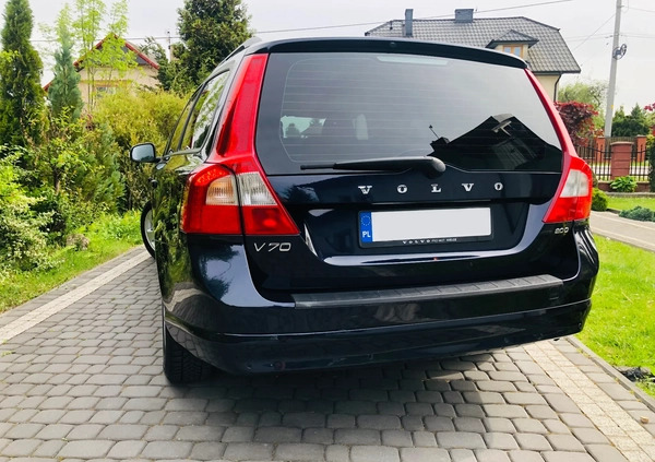 Volvo V70 cena 22900 przebieg: 217000, rok produkcji 2008 z Kielce małe 352
